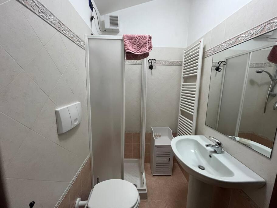 Casa Vacanze Vecchio Frantoio Residenza Leccino スポレート エクステリア 写真
