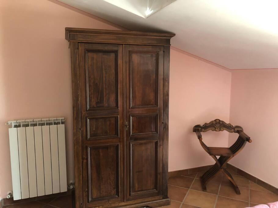 Casa Vacanze Vecchio Frantoio Residenza Leccino スポレート エクステリア 写真