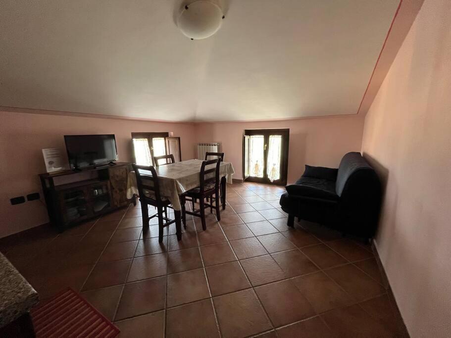 Casa Vacanze Vecchio Frantoio Residenza Leccino スポレート エクステリア 写真